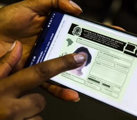 Imagem do post Vai tirar a CNH? Veja o passo a passo para ativar a versão digital sem errar no processo
