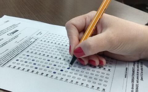 Imagem do post Prefeitura abre edital com 468 vagas e salários de até R$ 3,5 mil; inscrições já começaram