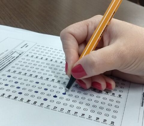 Imagem do post Prefeitura abre edital com 468 vagas e salários de até R$ 3,5 mil; inscrições já começaram