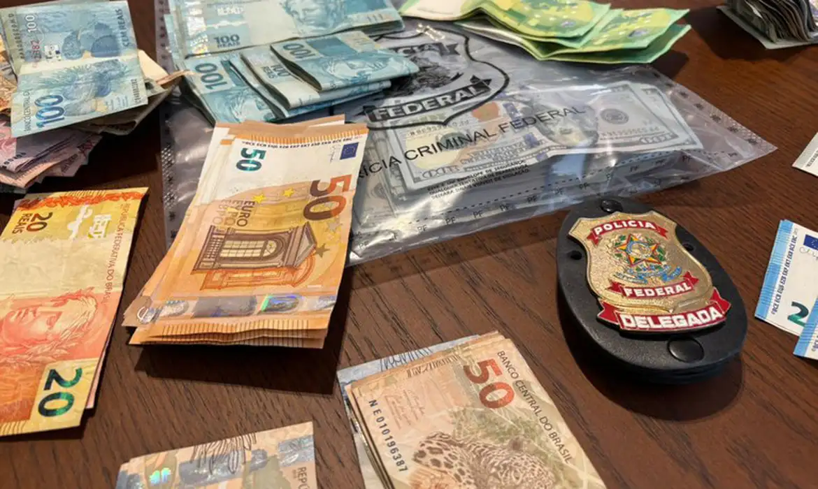 PF deflagra operação contra fraude em licitações na Bahia e mais quatro estados