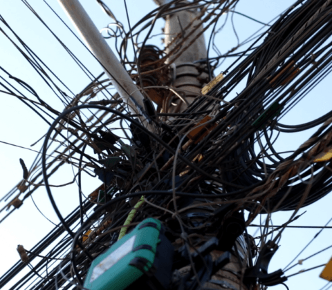 Imagem do post Adeus fios nos postes? Nova lei muda o visual das ruas brasileiras