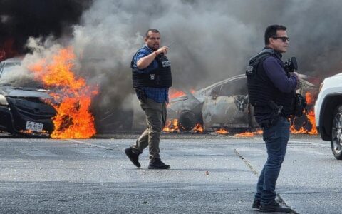 Imagem do post Operação que matou chefe do cartel ‘El Mencho’, provoca onda de violência no México com pelo menos 57 mortos