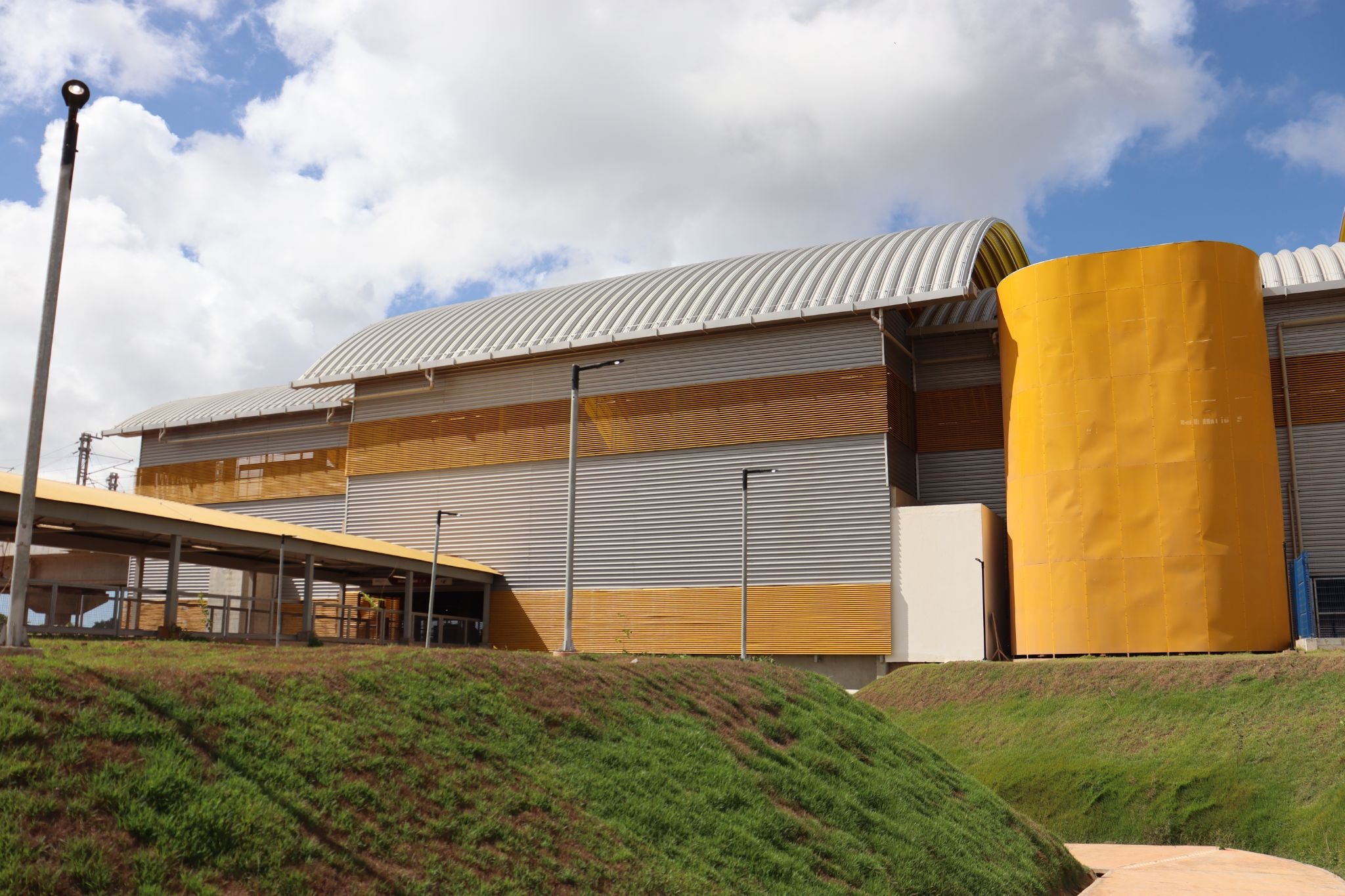 Integração com nova rodoviária impulsiona metrô: Estação Águas Claras registra salto no fluxo de passageiros