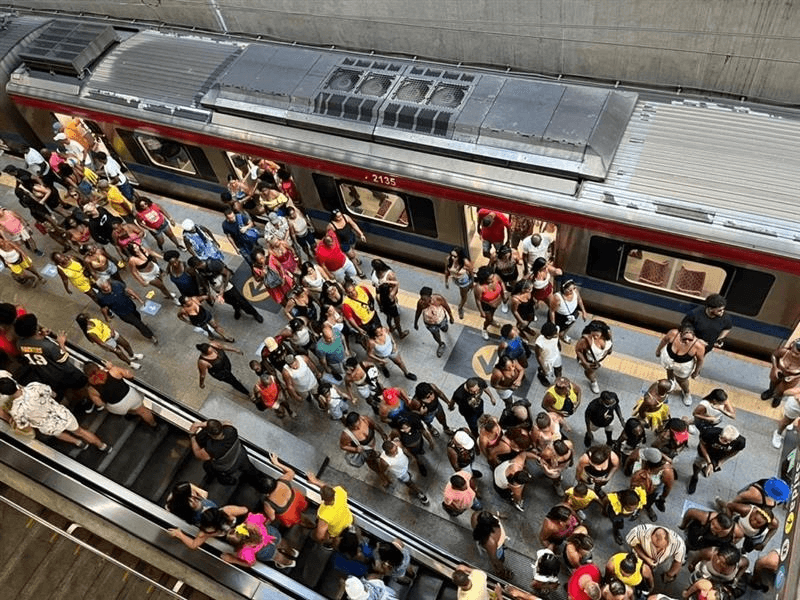 Metrô bate recorde e transporta 1,9 milhão de passageiros no Carnaval de Salvador
