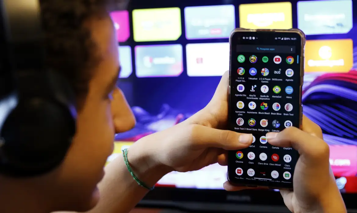 Governo recua e derruba aumento de imposto sobre smartphones e eletrônicos