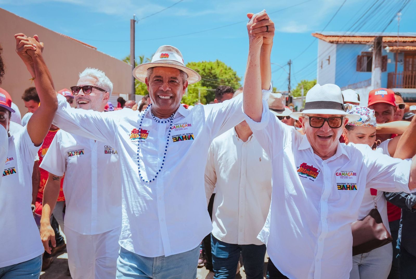 Jerônimo e Caetano participam da abertura do Festival de Arembepe