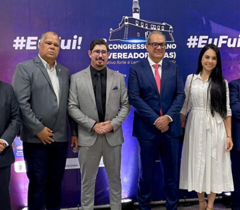 Imagem do post Carlos Muniz faz alerta a vereadores da Bahia e critica emenda que impacta câmaras municipais