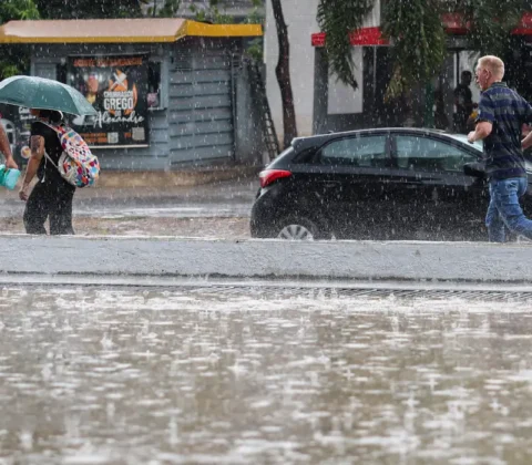 Imagem do post Chuva liga alerta na Bahia: mais de 200 cidades entram em risco nesta segunda