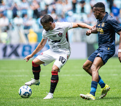 Imagem do post Grêmio x Vitória: onde assistir, escalações e arbitragem