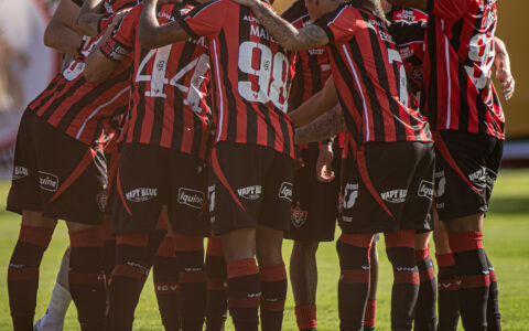 Imagem do post DESFALQUE DE PESO! Titular do Vitória vai a São Paulo e pode passar por cirurgia