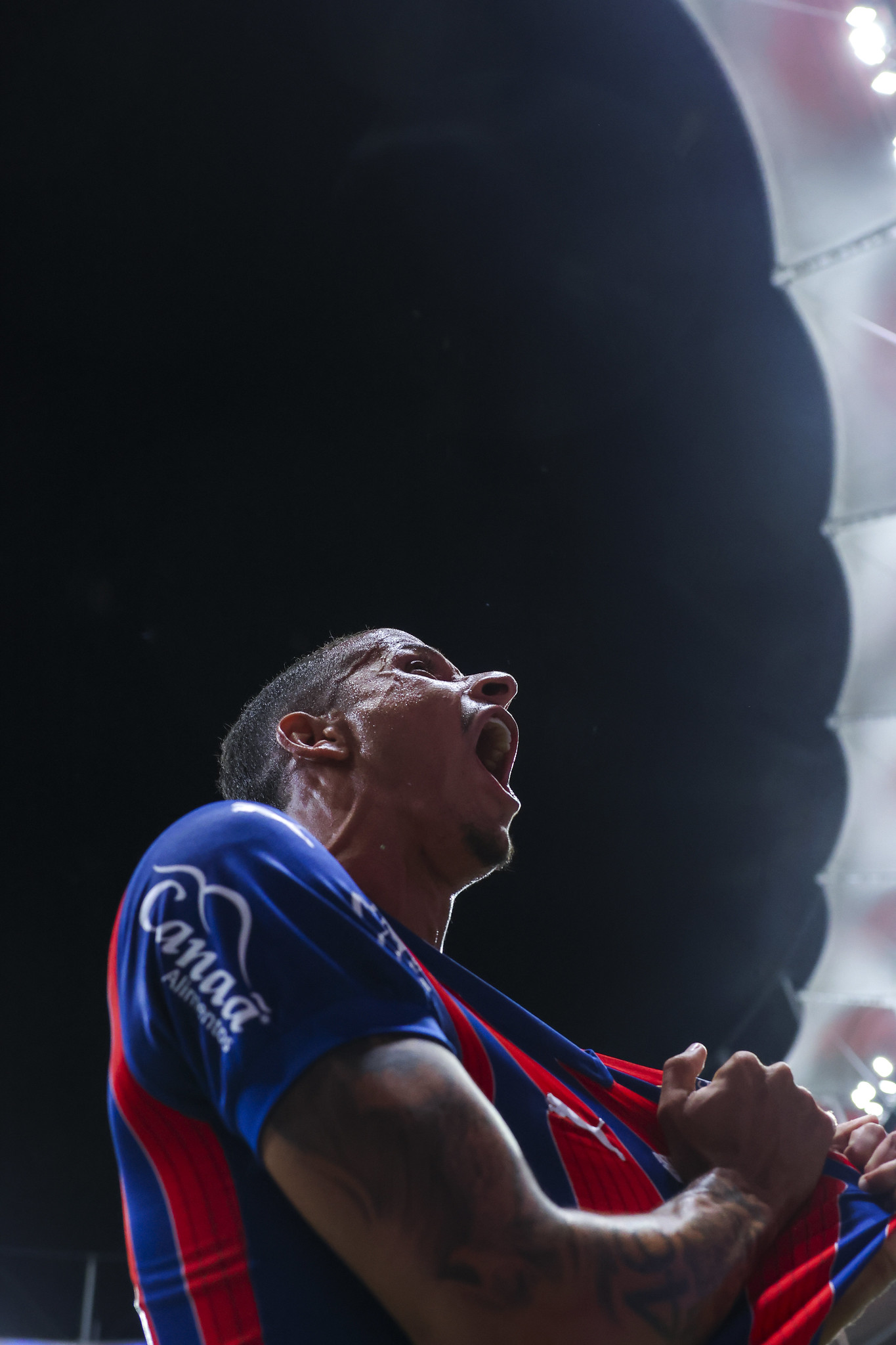 Juba ao lado de Militão? Ceni vê jogador pronto para a Seleção e sonha com lateral na Copa de 2026