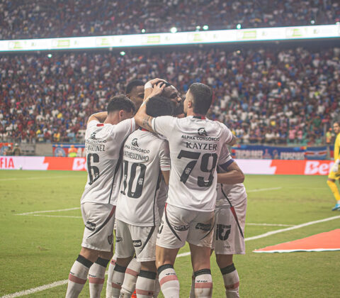 Imagem do post Mais um fora! Vitória perde reforço por lesão e aumenta lista de desfalques contra o Grêmio