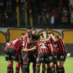 “Virada em minutos”: Jair Ventura aponta erro repetido e explica derrota do Vitória no Barradão