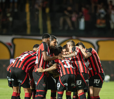 Imagem do post “Virada em minutos”: Jair Ventura aponta erro repetido e explica derrota do Vitória no Barradão
