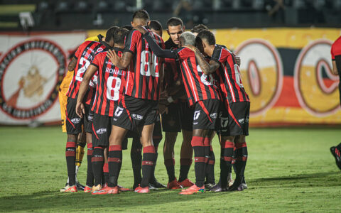Imagem do post CRB x Vitória: tudo sobre o duelo decisivo com escalações, transmissão e desfalques