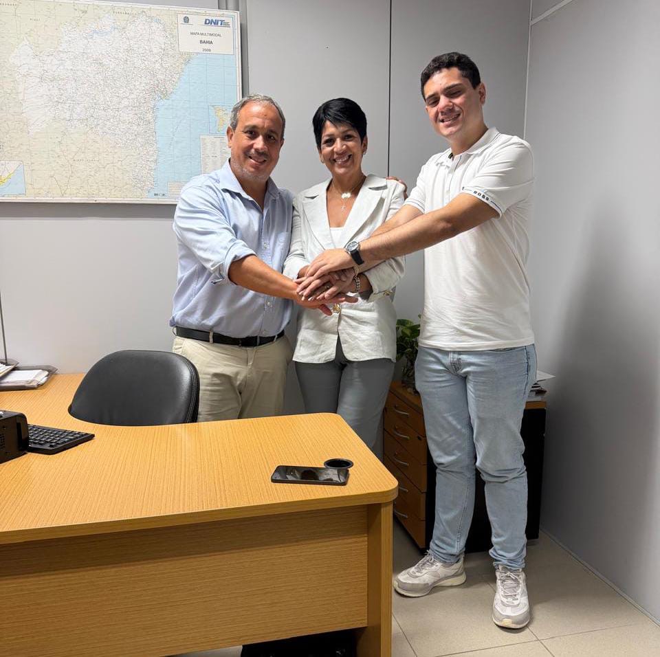 Carlos Muniz Filho recebe apoio de liderança feminina do município de Laje