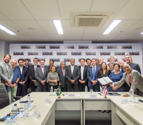 Imagem do post Hugo Mota se compromete em pautar projetos para a cadeia do Cacau