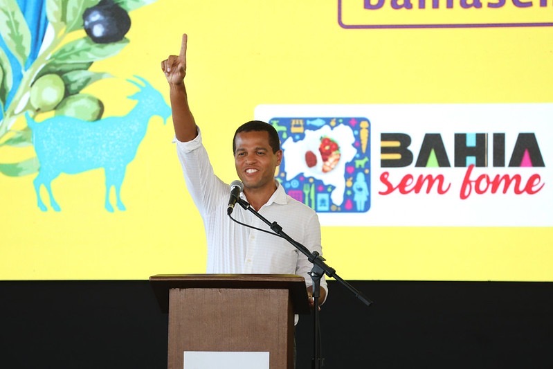 Ex-prefeito de Castro Alves recebe apoio de oposição para concorrer à ALBA