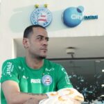 Bahia oficializa Léo Vieira como novo goleiro do Esquadrão