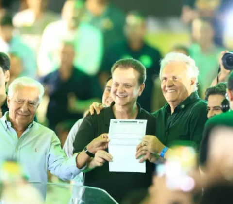 Imagem do post Caiado se filia ao PSD e mira candidatura à Presidência