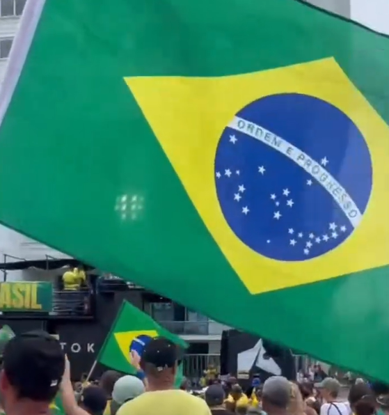 Ato “Acorda Brasil” mobiliza cidades neste domingo com críticas ao STF e apoio a Bolsonaro