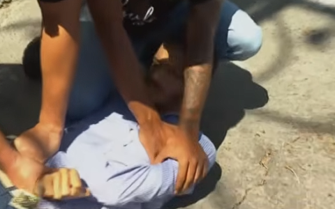 Imagem do post Stalker que estava perseguindo mulher é contido por populares na Avenida Vasco da Gama