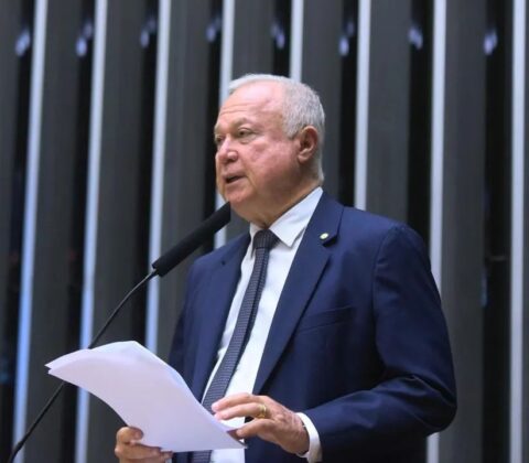 Imagem do post Angelo Coronel chega à oposição para “mudar a Bahia”, diz Paulo Azi