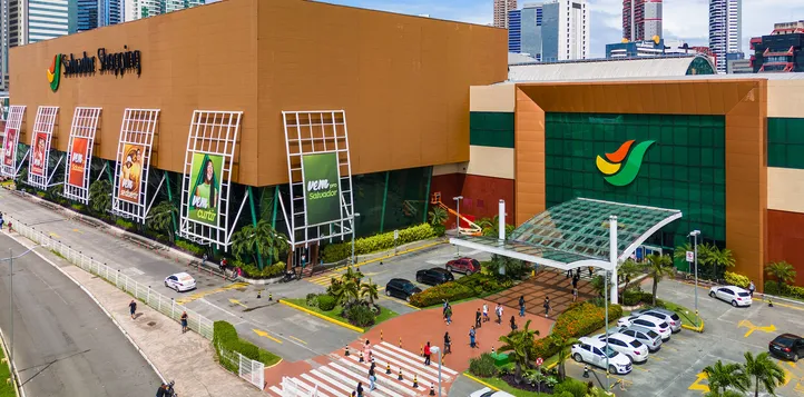 Mulheres são sequestradas após saída de shopping; suspeita é presa