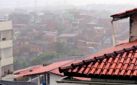 Imagem do post Chuvas fortes colocam Salvador em alerta; Defesa Civil muda nível e faz novo aviso