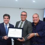 ACM Neto recebe título de cidadão de Ipiaú durante agenda política no interior da Bahia