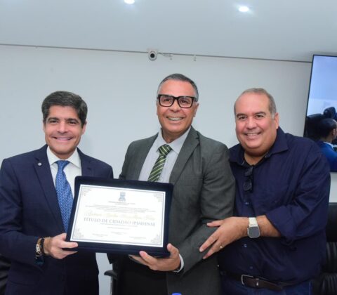 Imagem do post ACM Neto recebe título de cidadão de Ipiaú durante agenda política no interior da Bahia