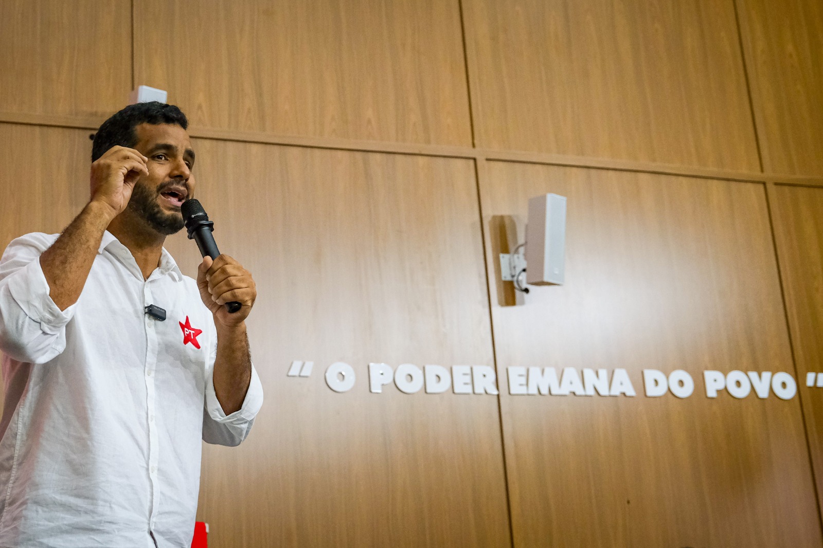 “Uma dinâmica de trabalho que é insustentável para a maioria dos brasileiros”, diz presidente estadual do PT sobre escala 6×1