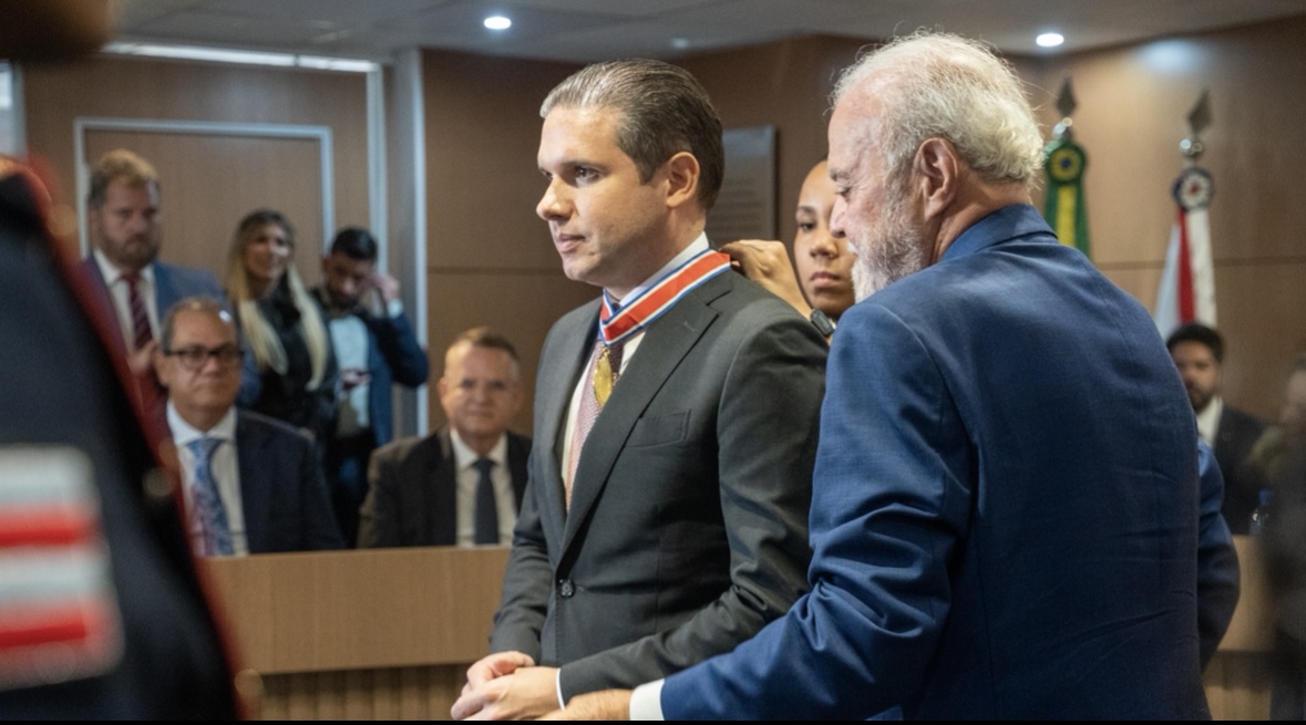 Hugo Motta transita entre Bruno Reis e Jerônimo Rodrigues em Salvador