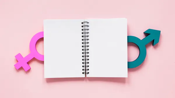 Salvador proíbe materiais sobre identidade de gênero em escolas e postos de saúde