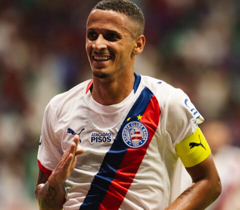 Imagem do post Bahia domina o Bragantino, vence com autoridade e cola no topo do Brasileirão