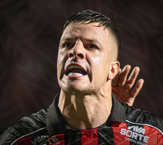 Vitória vence o Atlético-MG no Barradão e sobe na tabela da Série A