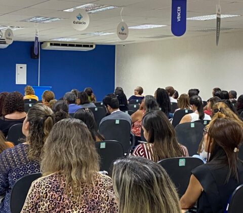 Imagem do post Março Mulher: Salvador reúne 300 profissionais em seminário para fortalecer saúde feminina no SUS