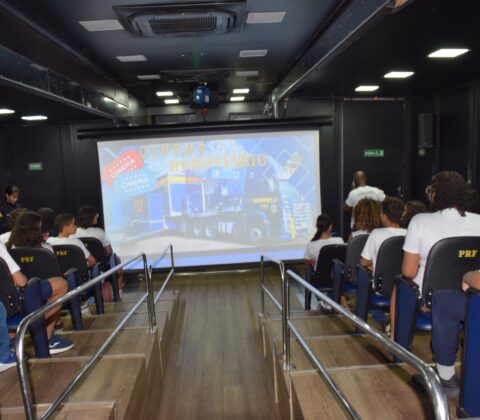 Imagem do post PRF reforça prevenção de acidentes com ações em Capim Grosso