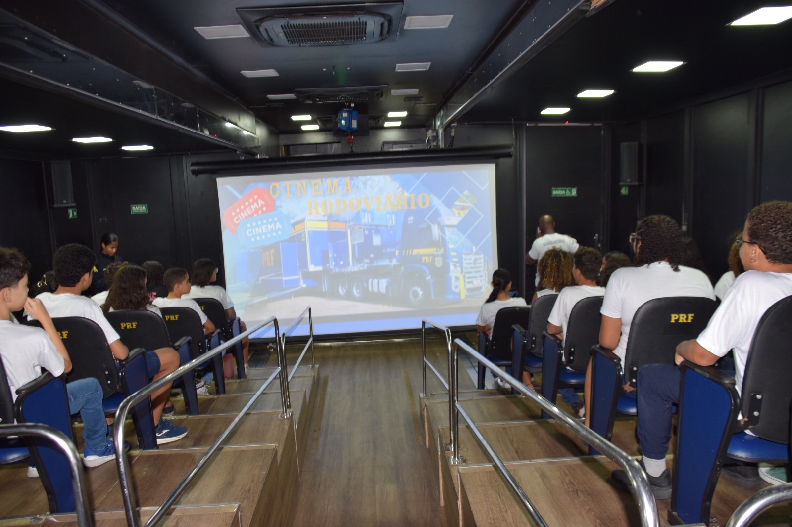 PRF reforça prevenção de acidentes com ações em Capim Grosso