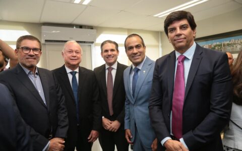 Imagem do post Bruno Reis participa de homenagem a Hugo Motta e César Borges no TCM