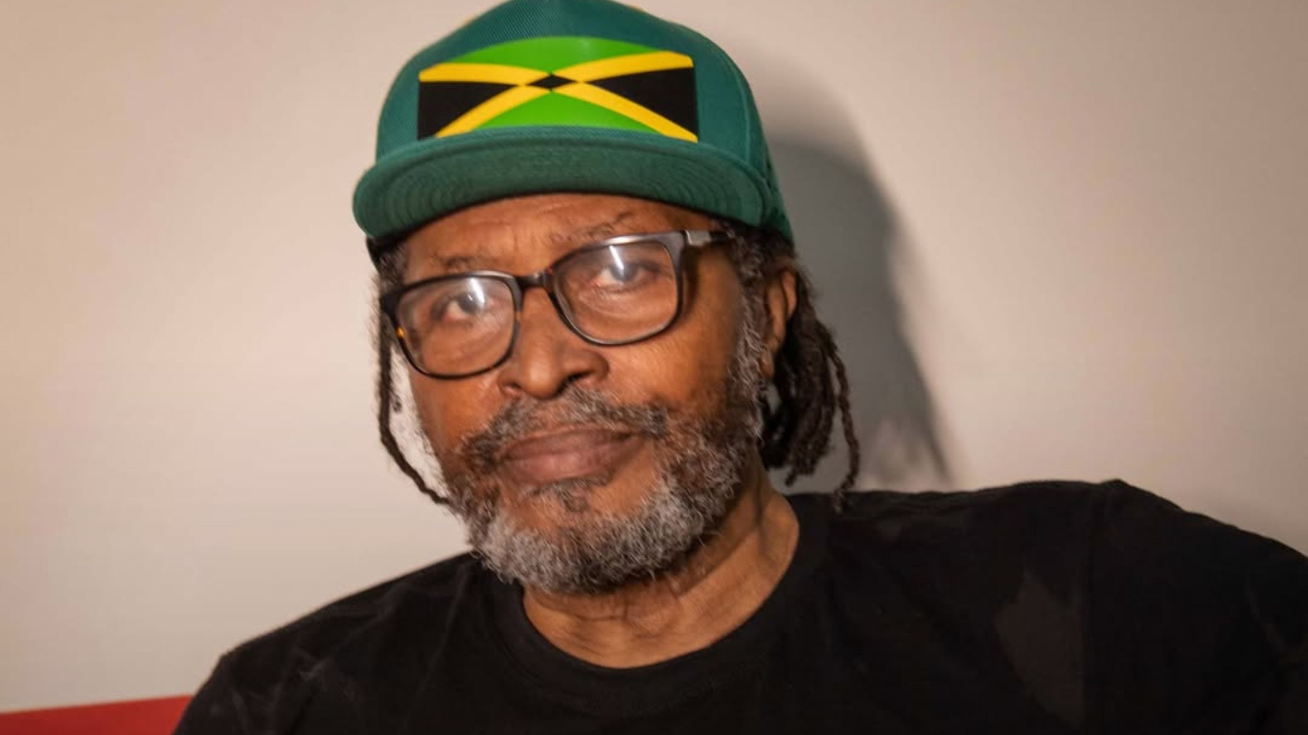 “Quem recebe Bolsa-Família é escravo”, dispara Edson Gomes em show