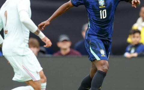 Imagem do post Alívio na Seleção! Vini Jr se recupera, volta aos treinos e deve ser titular contra a Croácia