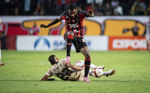 Imagem do post Com um a menos e herói nos pênaltis, Vitória sobrevive e vai à final