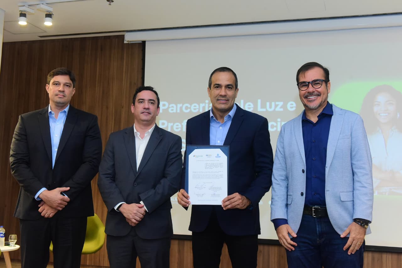 Parceria entre Prefeitura e Coelba garante desconto na conta de luz pelo Recicla Capital