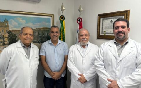 Imagem do post Cezar Leite participa de inauguração da nova sede do Cremeb e recebe elogios
