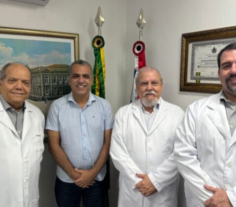 Imagem do post Cezar Leite participa de inauguração da nova sede do Cremeb e recebe elogios