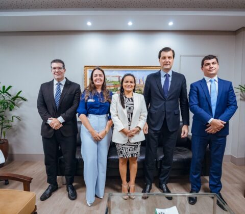 Imagem do post Débora Regis discute nova sede do MP-BA para o município de Lauro de Freitas