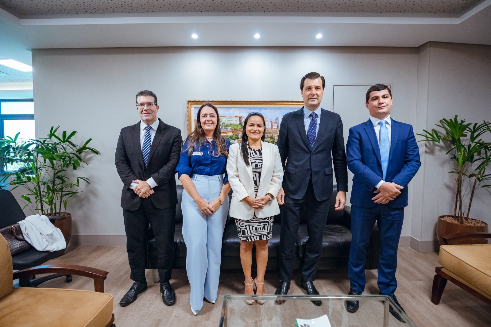 Débora Regis discute nova sede do MP-BA para o município de Lauro de Freitas