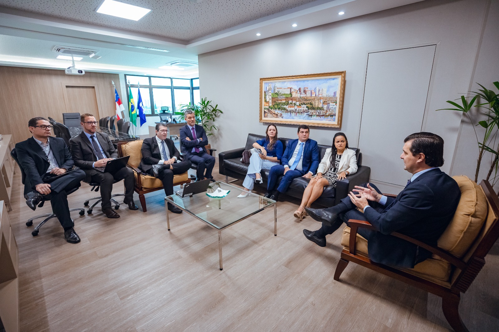 Prefeita Débora Regis se reúne com MP-BA para discutir nova sede do órgão em Lauro de Freitas