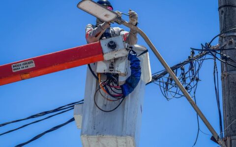 Imagem do post Ipitanga começa a receber nova iluminação em LED em Lauro de Freitas